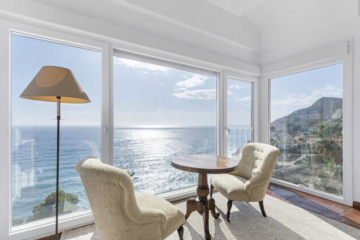 Chalet avec accès direct à la plage à El Campello — Vue mer