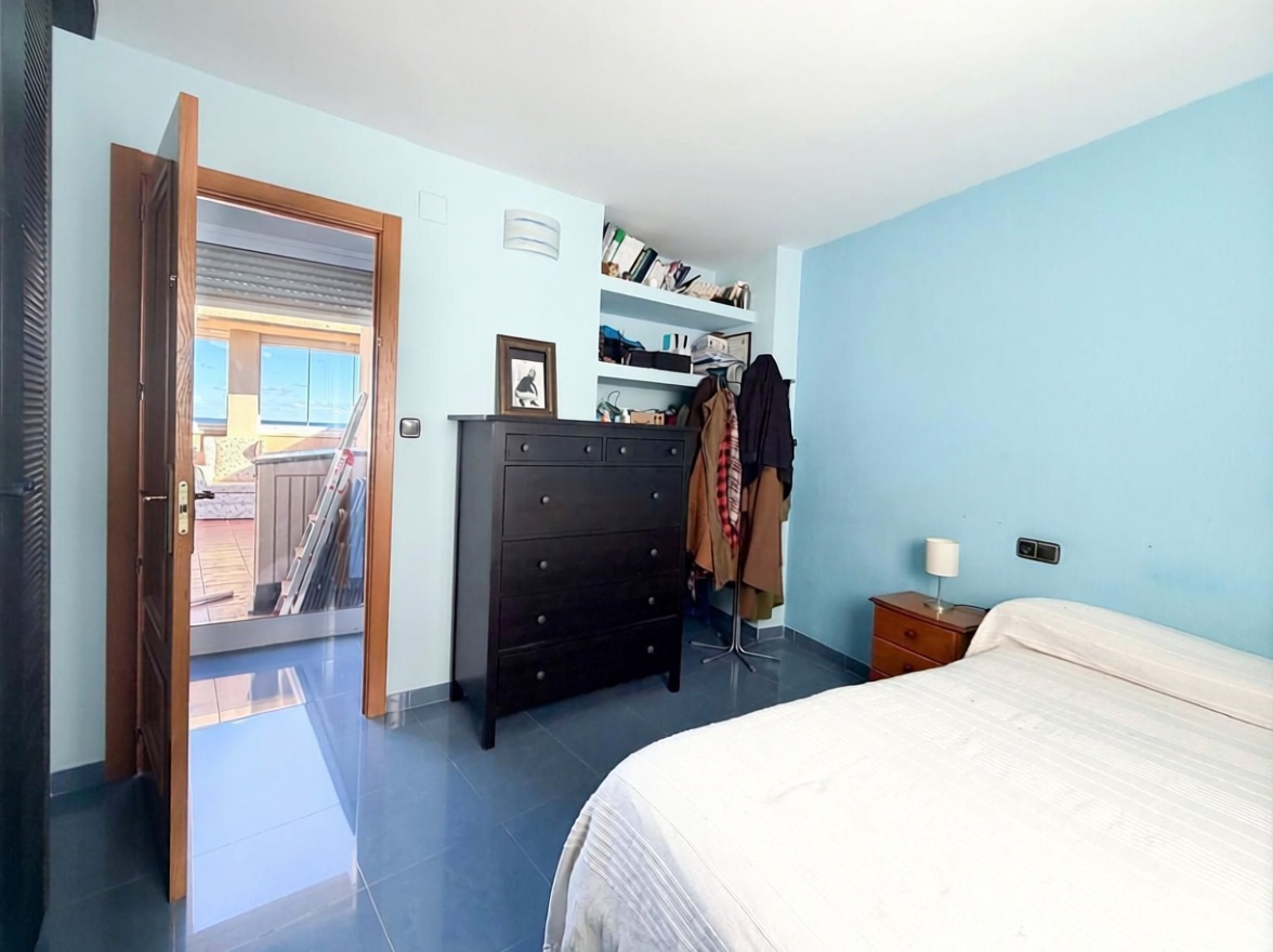 Ático em primeira linha de mar em El Campello — Quarto