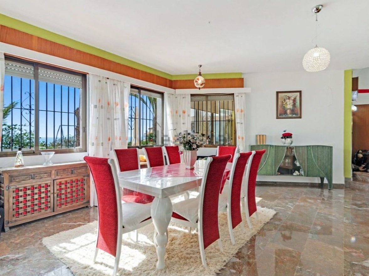 Chalet avec accès direct à la plage à El Campello — Coin repas