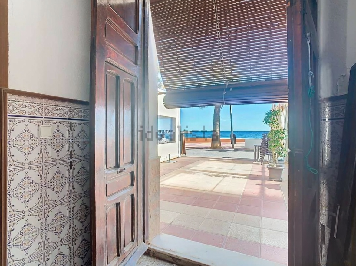 Chalet con acceso directo a playa en El Campello