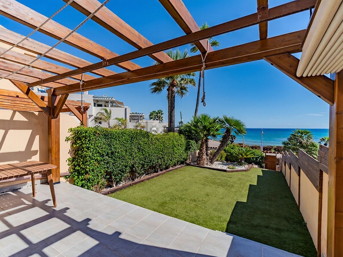 Chalet con acceso directo a playa en El Campello
