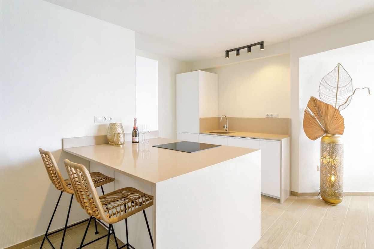 Ático en primera línea de mar en El Campello — Cocina