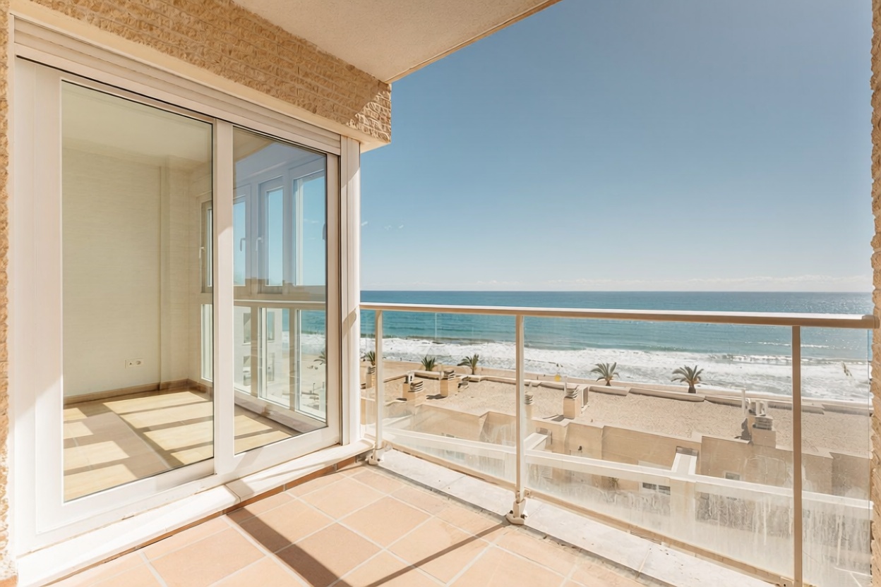 Piso en primera línea de playa en El Campello
