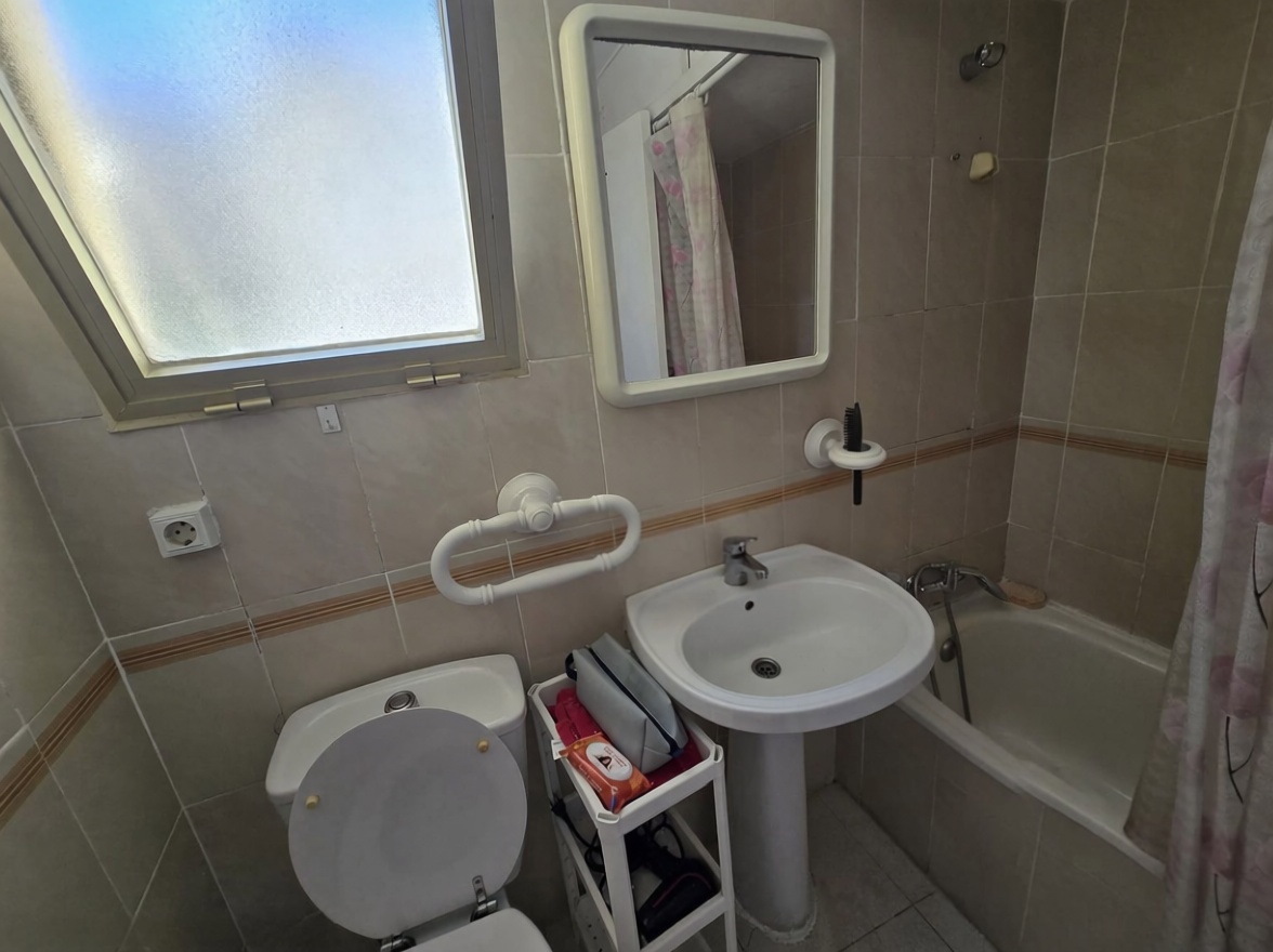 Appartement en première ligne de plage à El Campello — Sanitaires