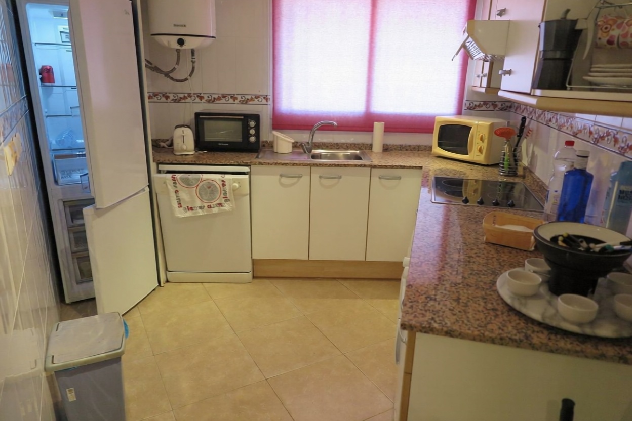 Appartement en attique en première ligne de mer à El Campello — Cuisine