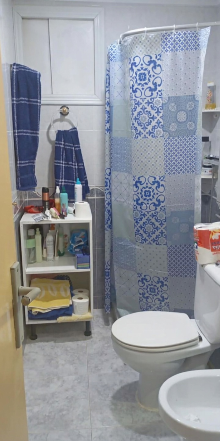 Piso en primera línea de playa en El Campello — Baño
