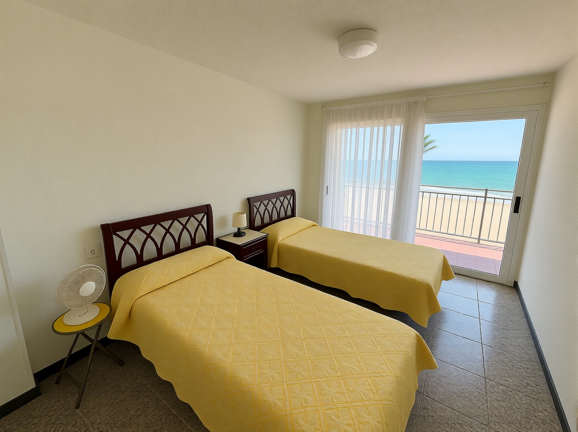 Appartement en première ligne de plage à El Campello — Chambre