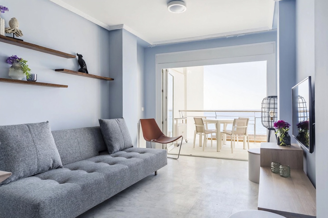 Appartement en première ligne de plage à El Campello — Séjour