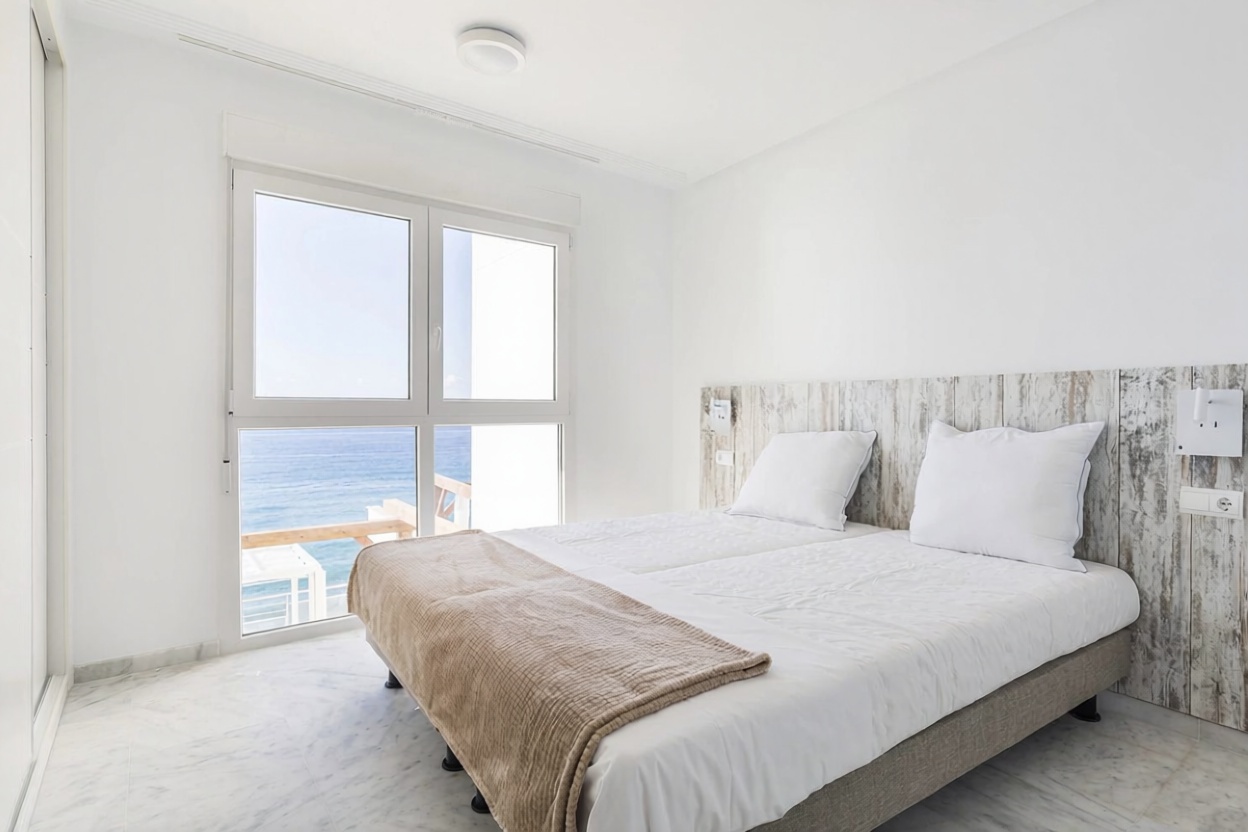 Appartement en première ligne de plage à El Campello — Chambre