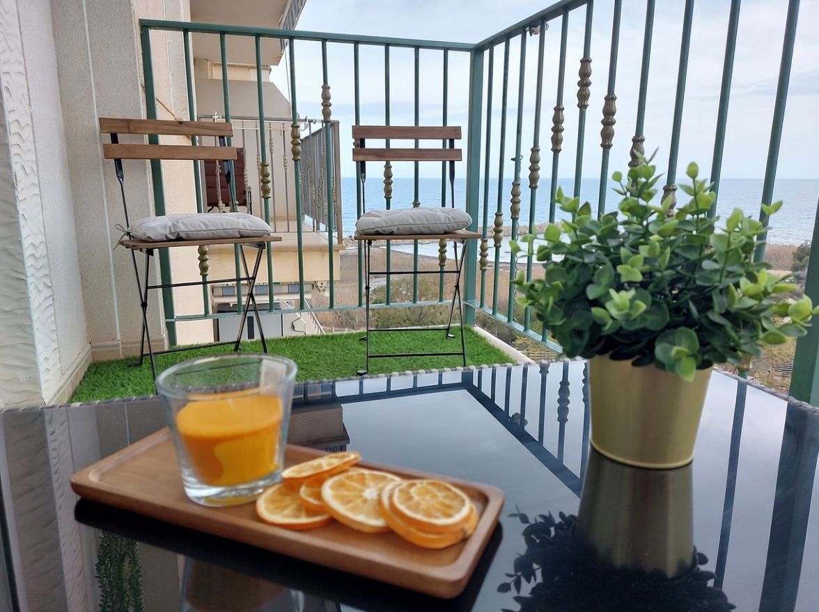 Appartement en première ligne de plage à El Campello — Séjour