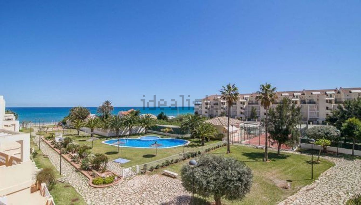 Piso en venta en primera línea de playa en Dénia