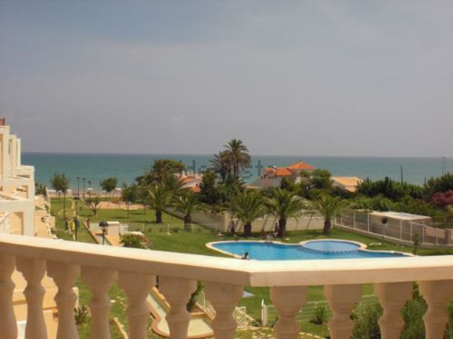 Appartement à vendre pieds dans l'eau à Denia