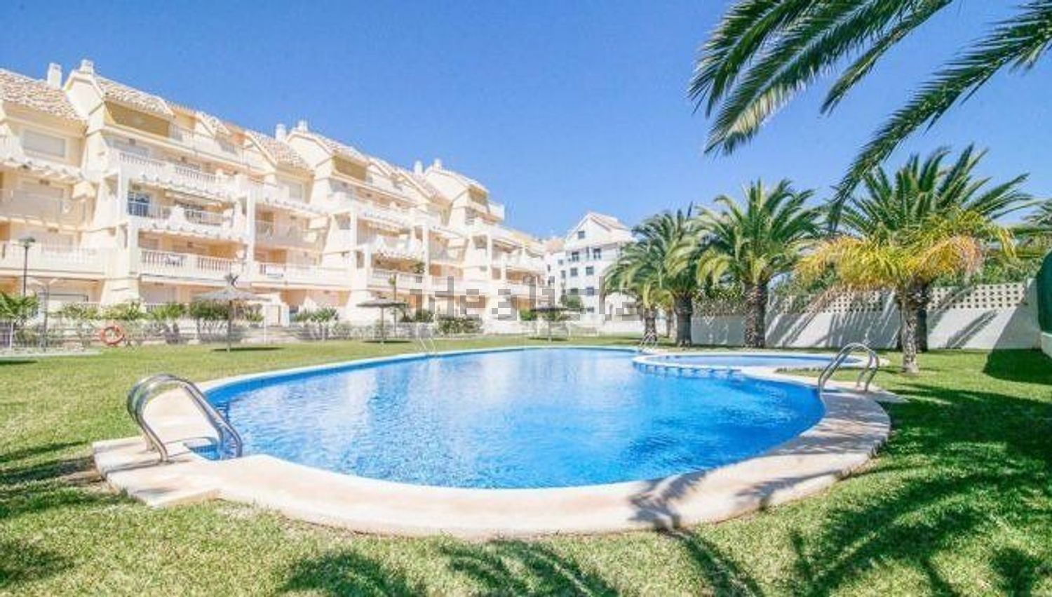 Piso en venta en primera línea de playa en Dénia