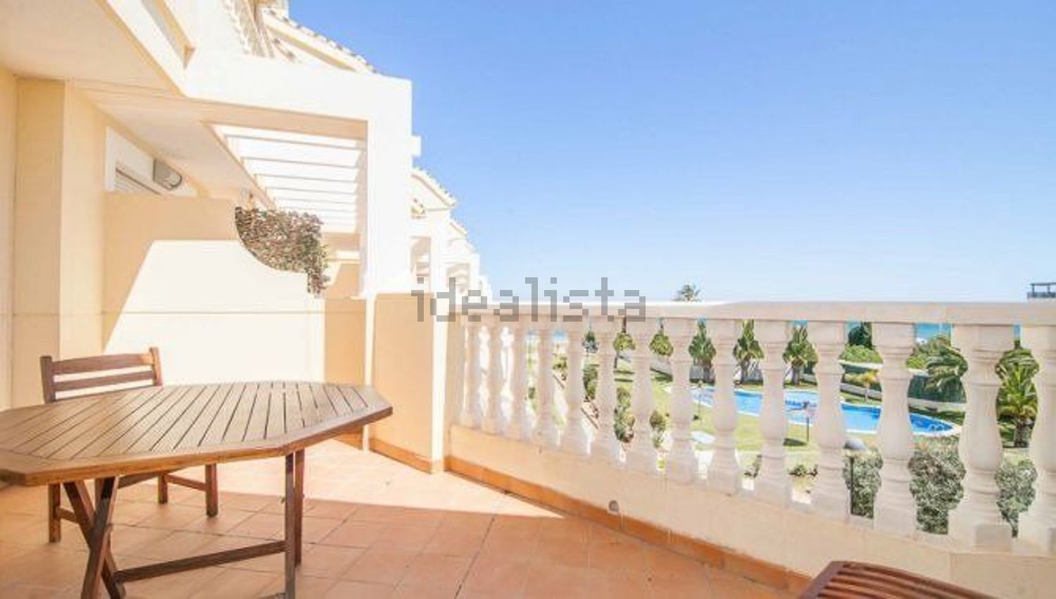 Piso en venta en primera línea de playa en Dénia