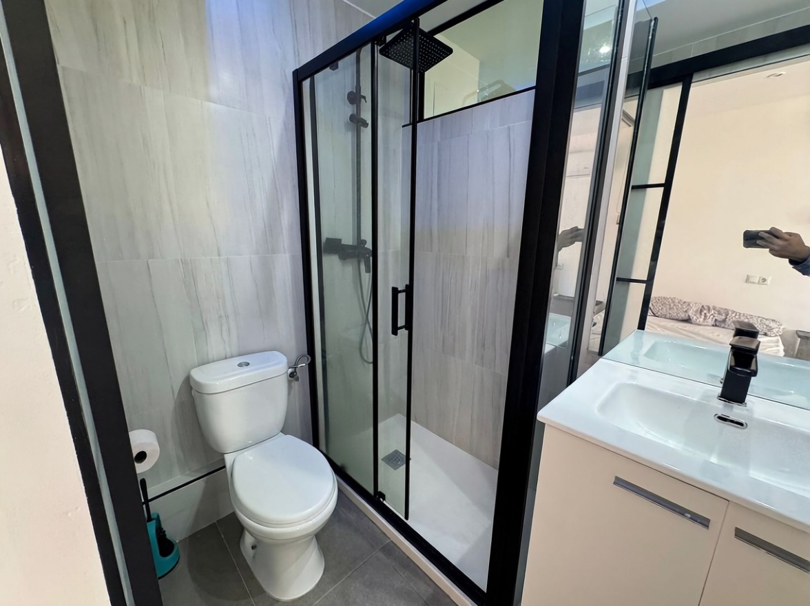 Beachfront studio in El Campello — Bathroom