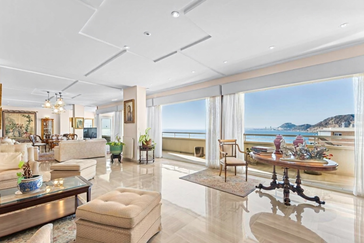 Appartement en attique en première ligne de mer à Cabo de Gata — Séjour