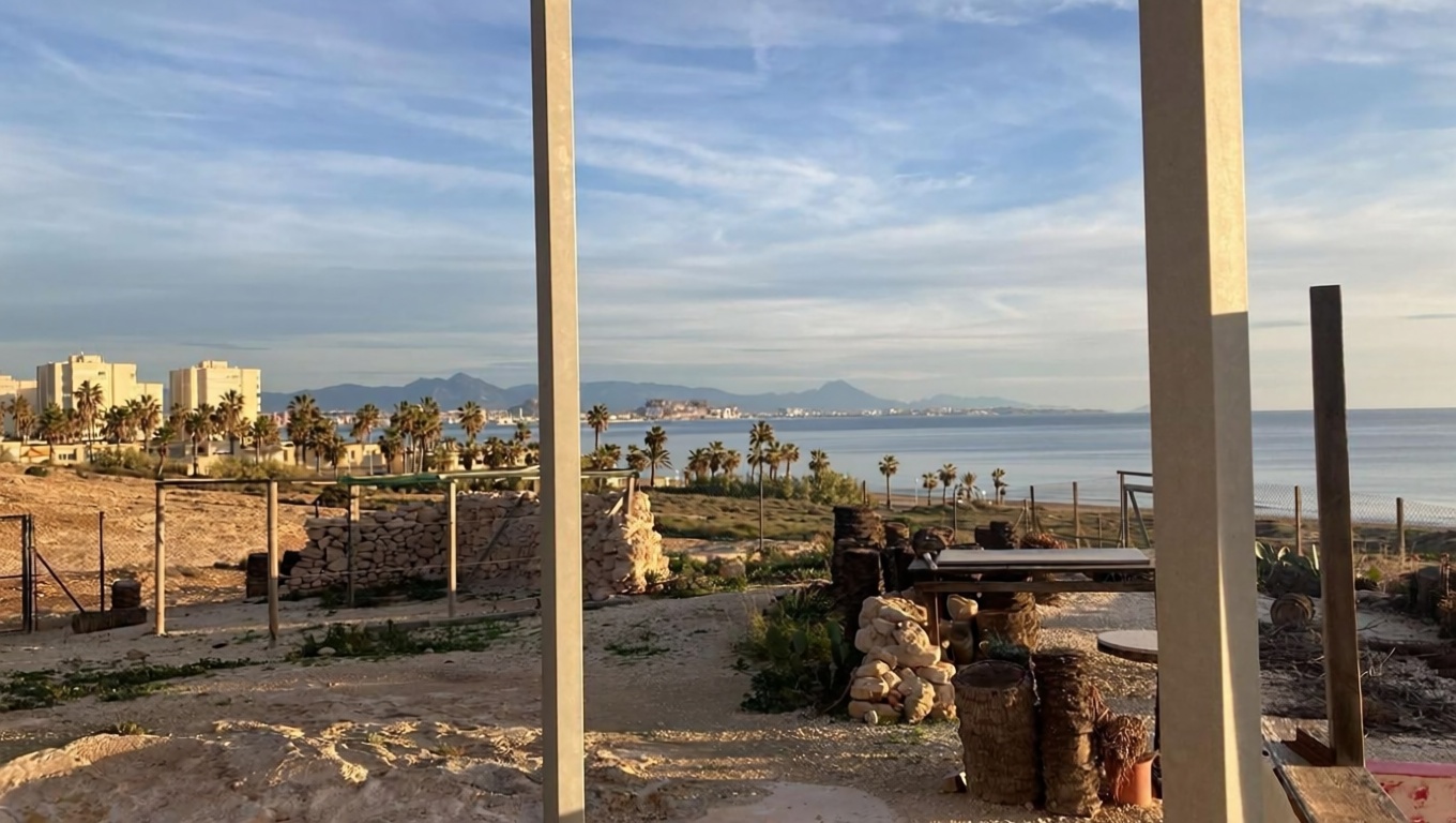 Chalet mit direkter Strandzugang in Alicante — Meerblick