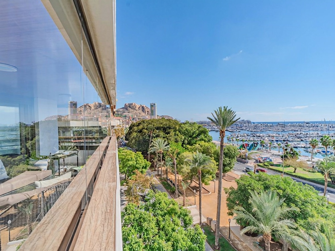 Квартира первая линия пляжа в Alicante — Морской вид