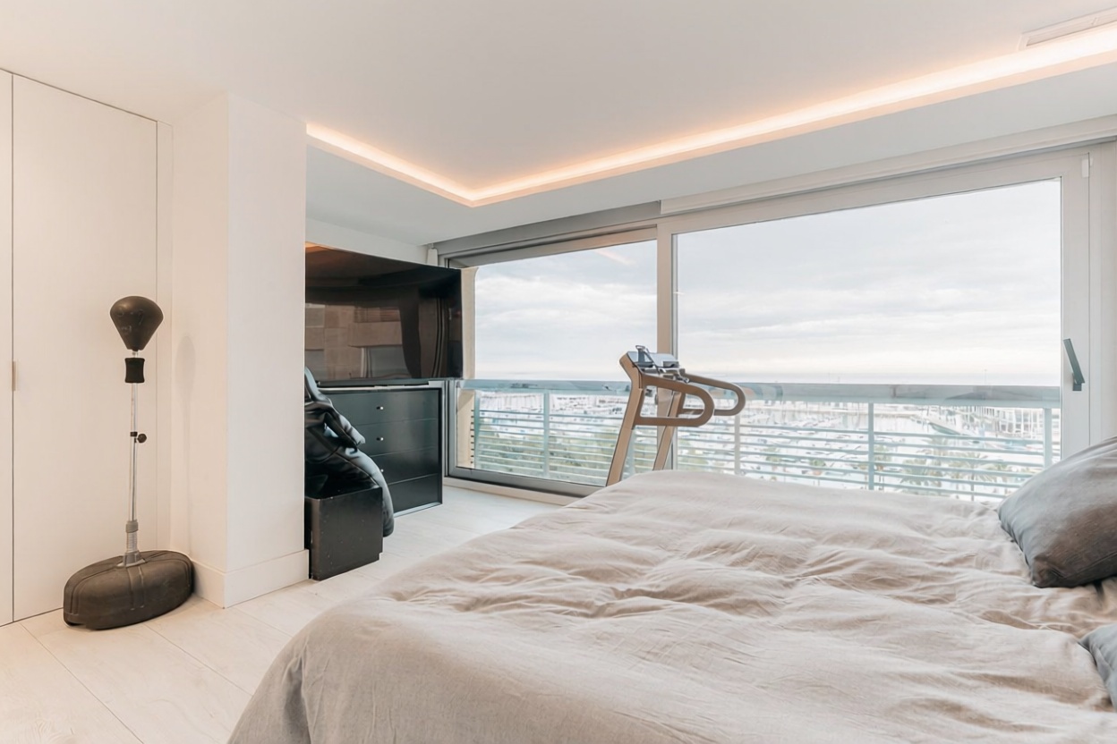 Appartement en première ligne de plage à Alicante — Sanitaires