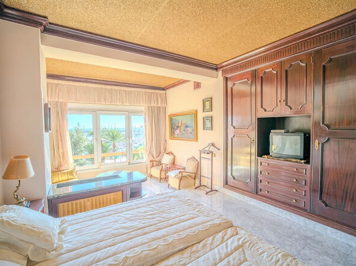 Appartement en première ligne de plage à Alicante — Chambre