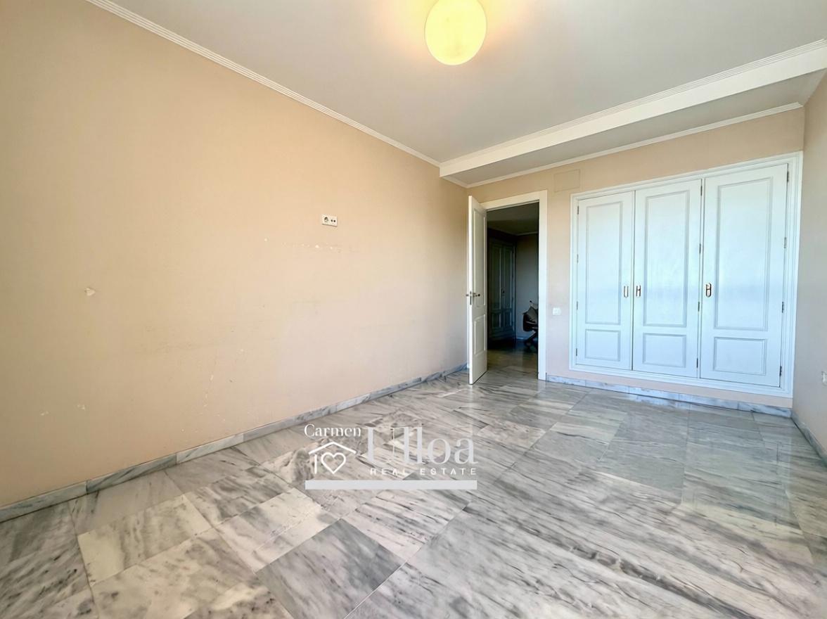 Beachfront flat in Alicante — Bathroom