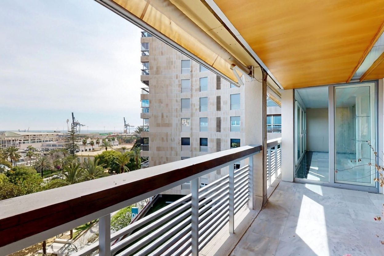 Wohnung in erste Strandlinie in Alicante — Meerterrasse