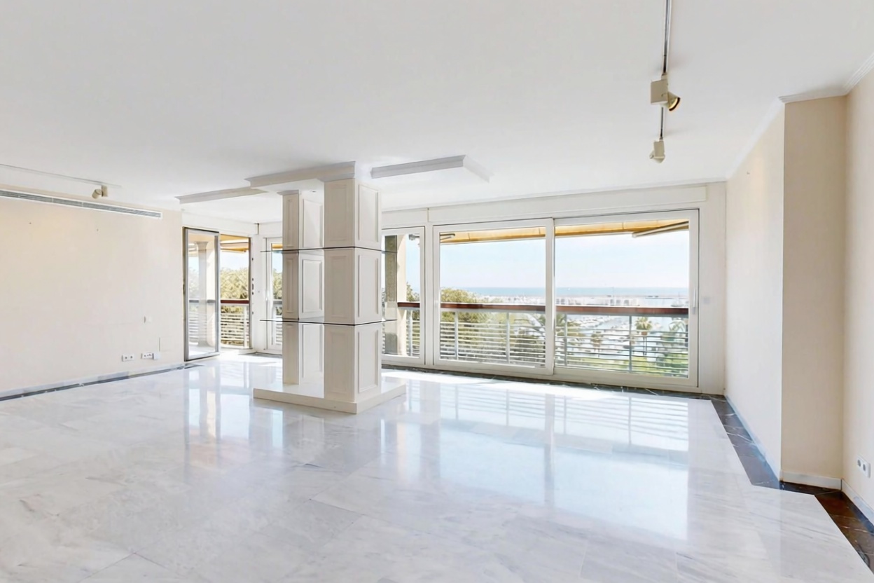 Wohnung in erste Strandlinie in Alicante — Wohnzimmer