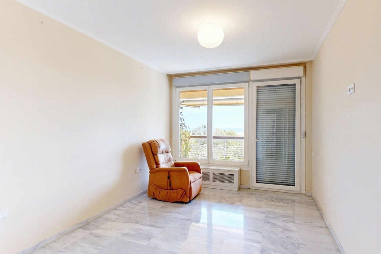 Wohnung in erste Strandlinie in Alicante — Schlafzimmer