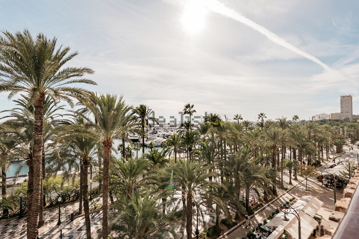 Appartement en première ligne de plage à Alicante
