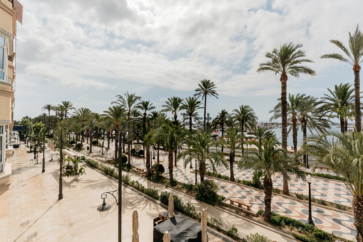 Appartement en première ligne de plage à Alicante