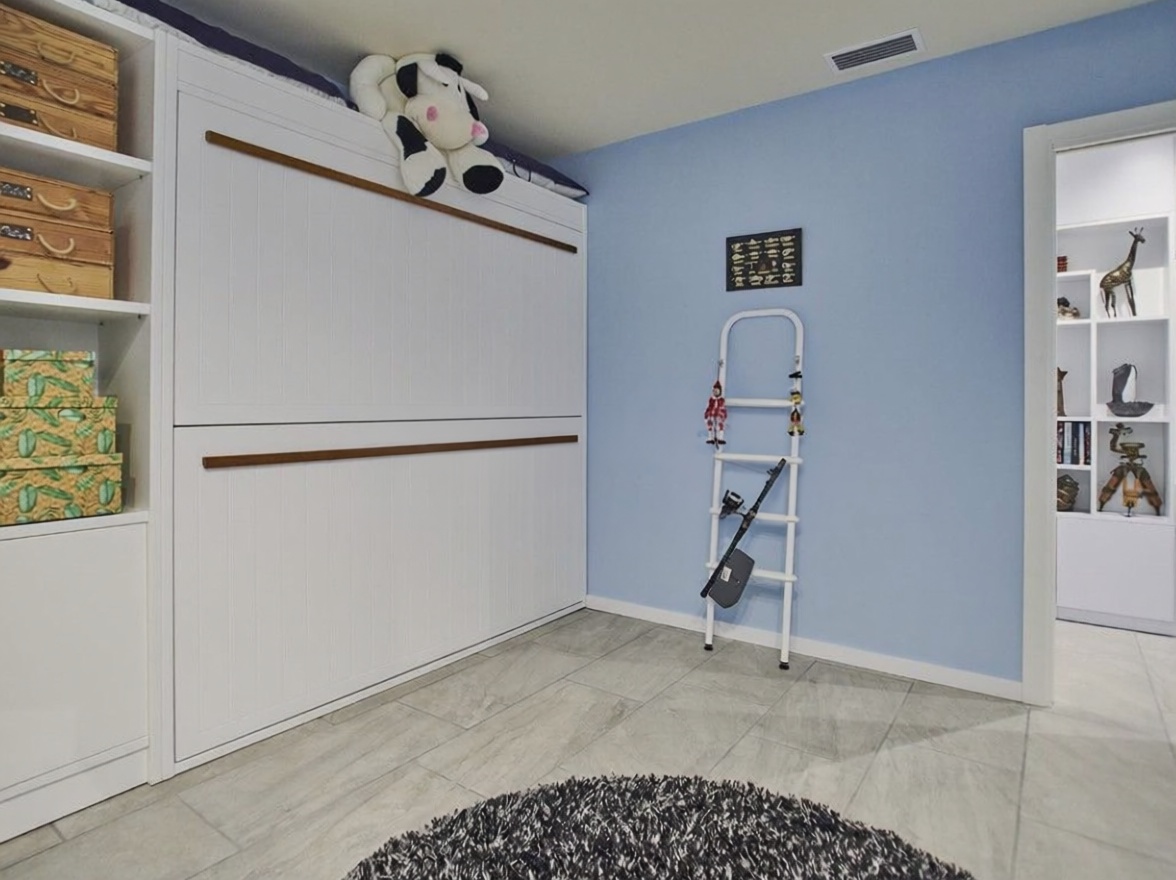 Appartement en première ligne de plage à Alicante — Chambre