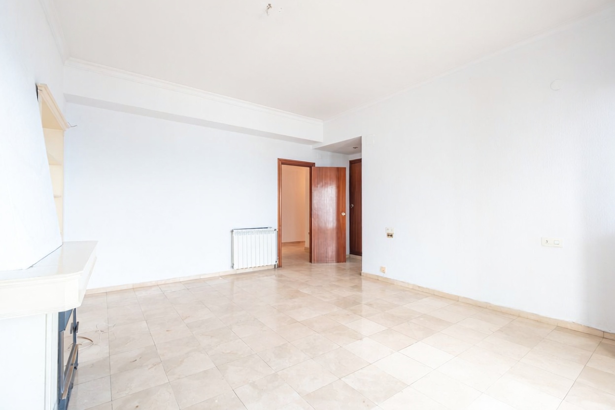 Appartement en première ligne de plage à Alicante — Chambre