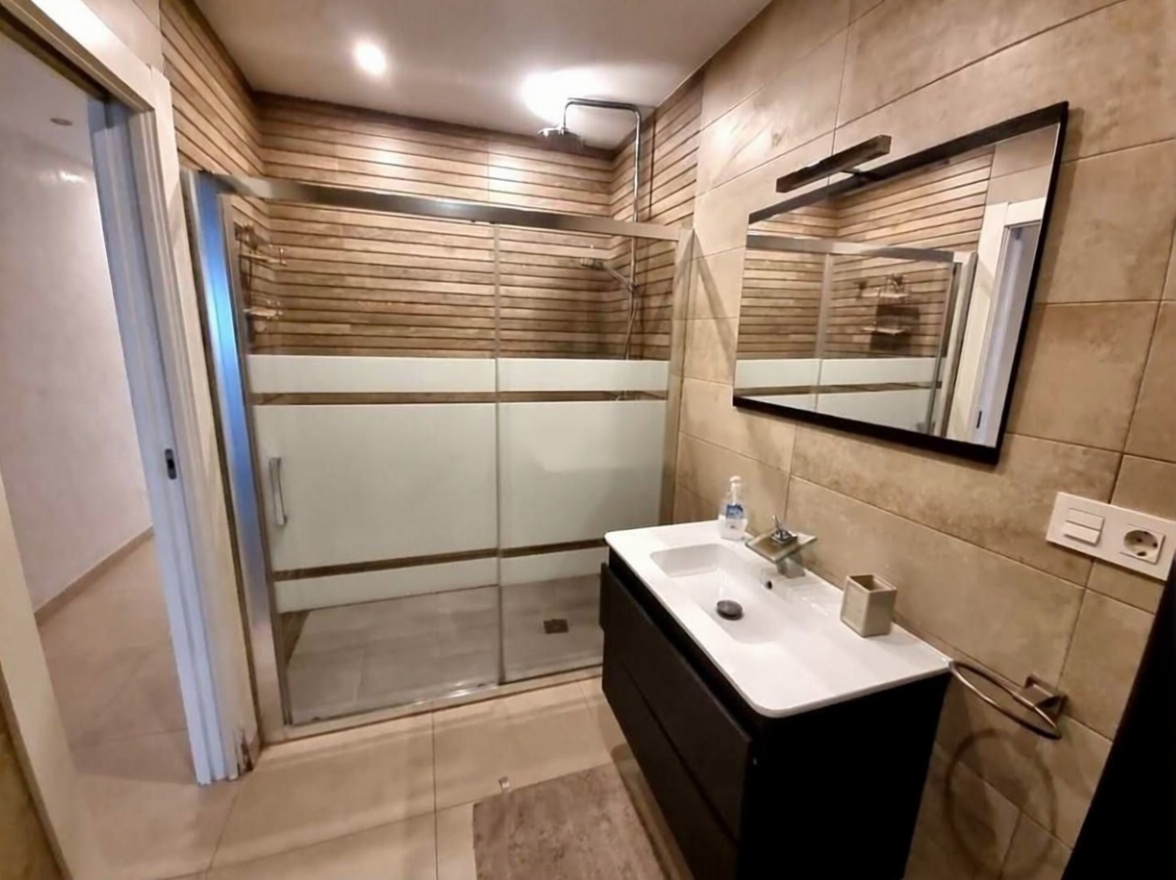 Wohnung in erste Strandlinie in Alicante — Schlafzimmer