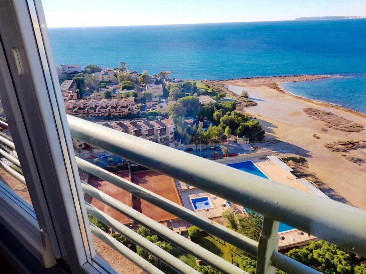 Beachfront flat in Cabo de Gata — Sea view