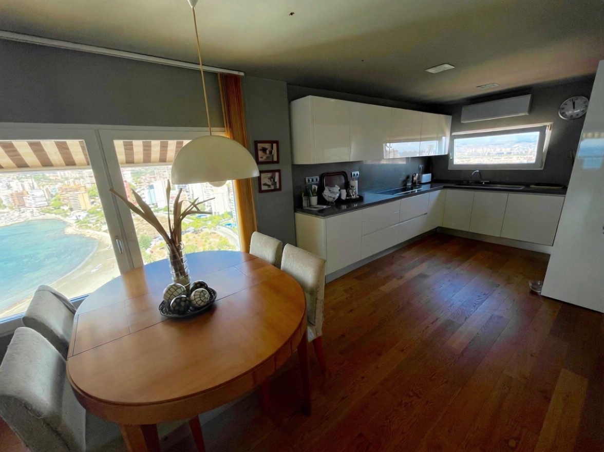 Beachfront flat in Cabo de Gata — Kitchen