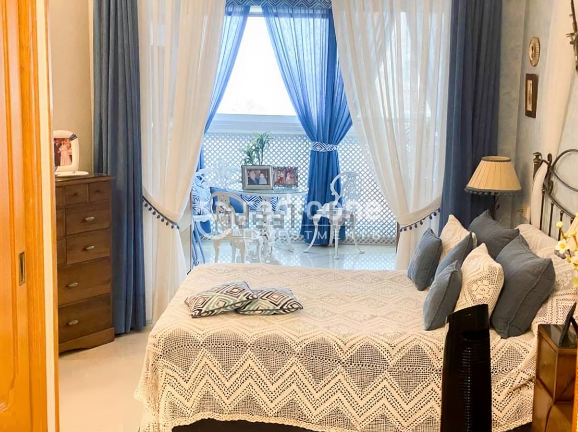 Wohnung in erste Strandlinie in Alicante — Schlafzimmer