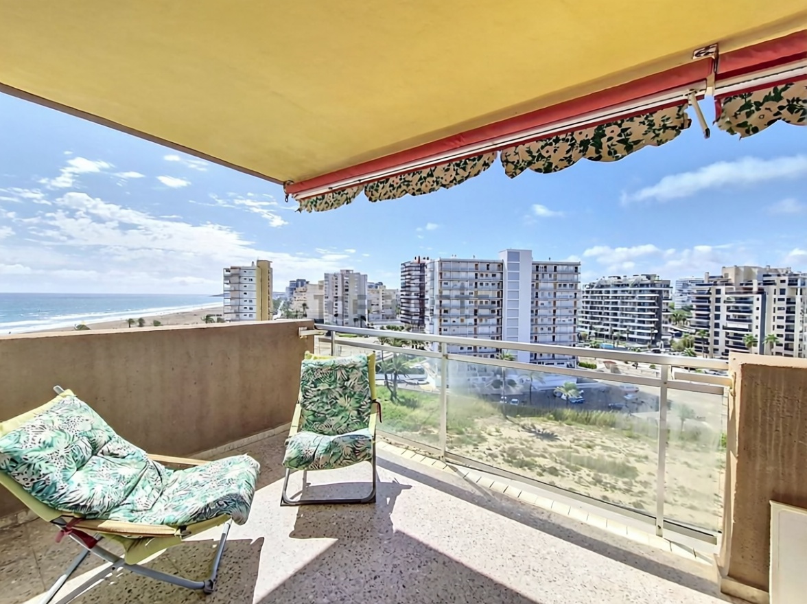 Appartement en première ligne de plage à Alicante — Terrasse mer