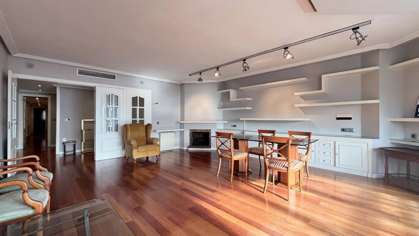 Beachfront flat in Alicante — Living room