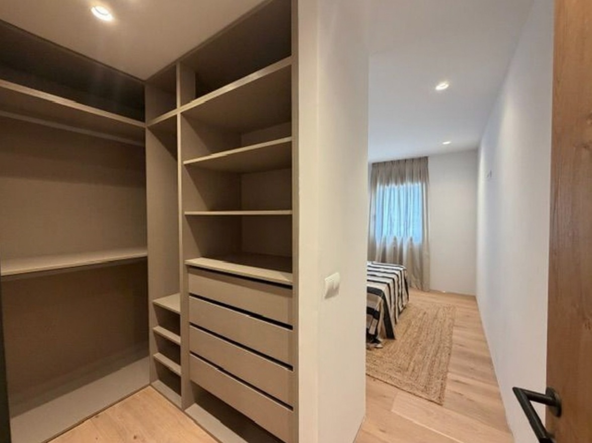 Apartamento em primeira linha de praia em Alicante — Casa banho