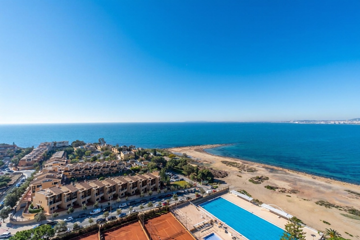 Piso en primera línea de playa en Alicante