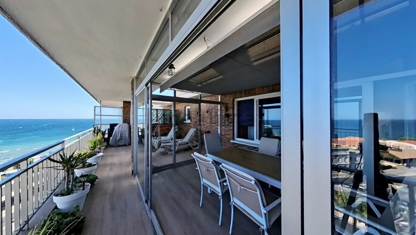 Ático em primeira linha de mar em Alicante — Terraço mar