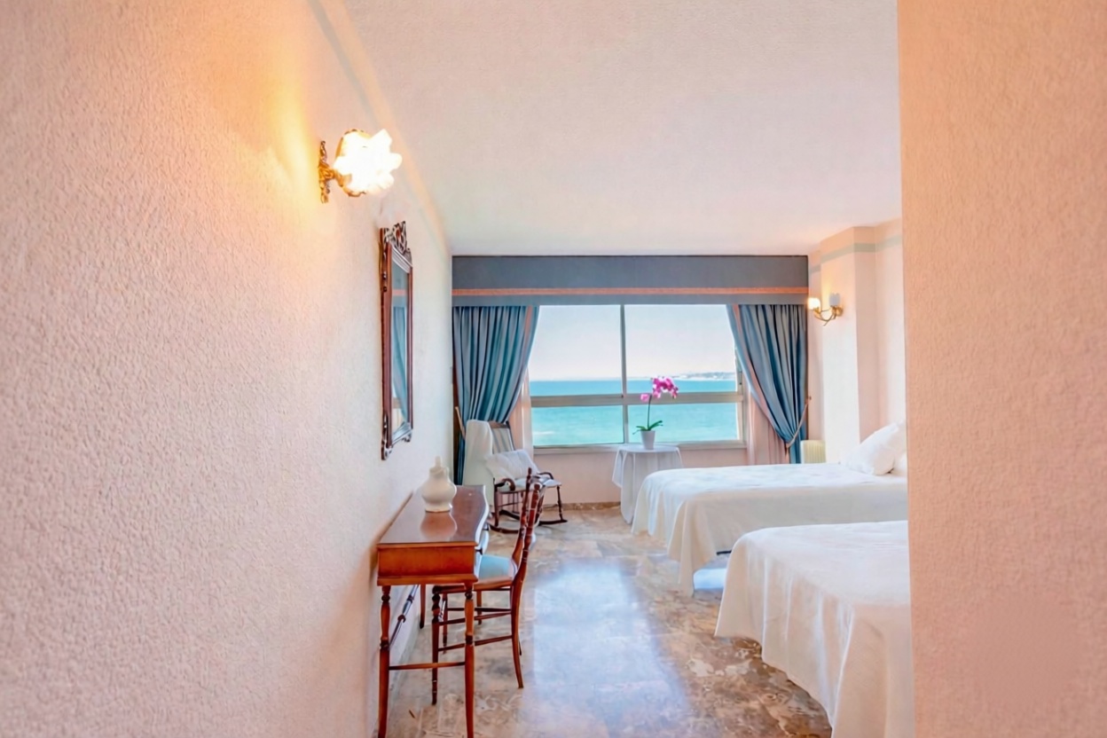 Piso en primera línea de playa en Cabo de Gata — Dormitorio