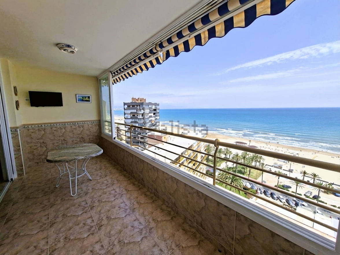 Piso en primera línea de playa en Alicante