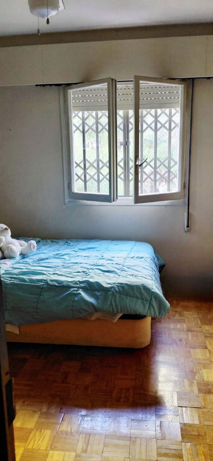 Apartamento em primeira linha de praia em Alicante — Quarto