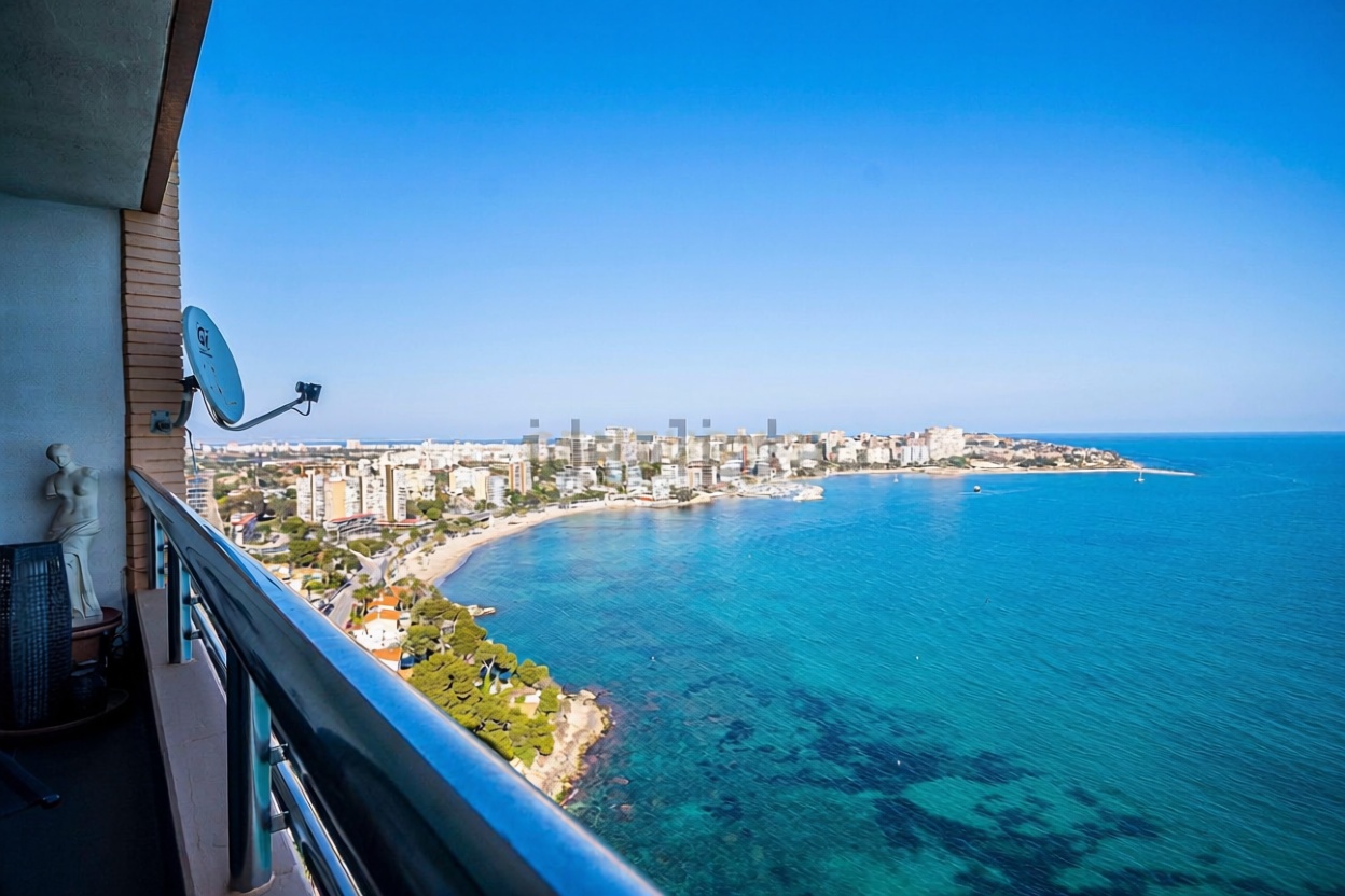 Wohnung in erste Strandlinie in Alicante — Meerterrasse