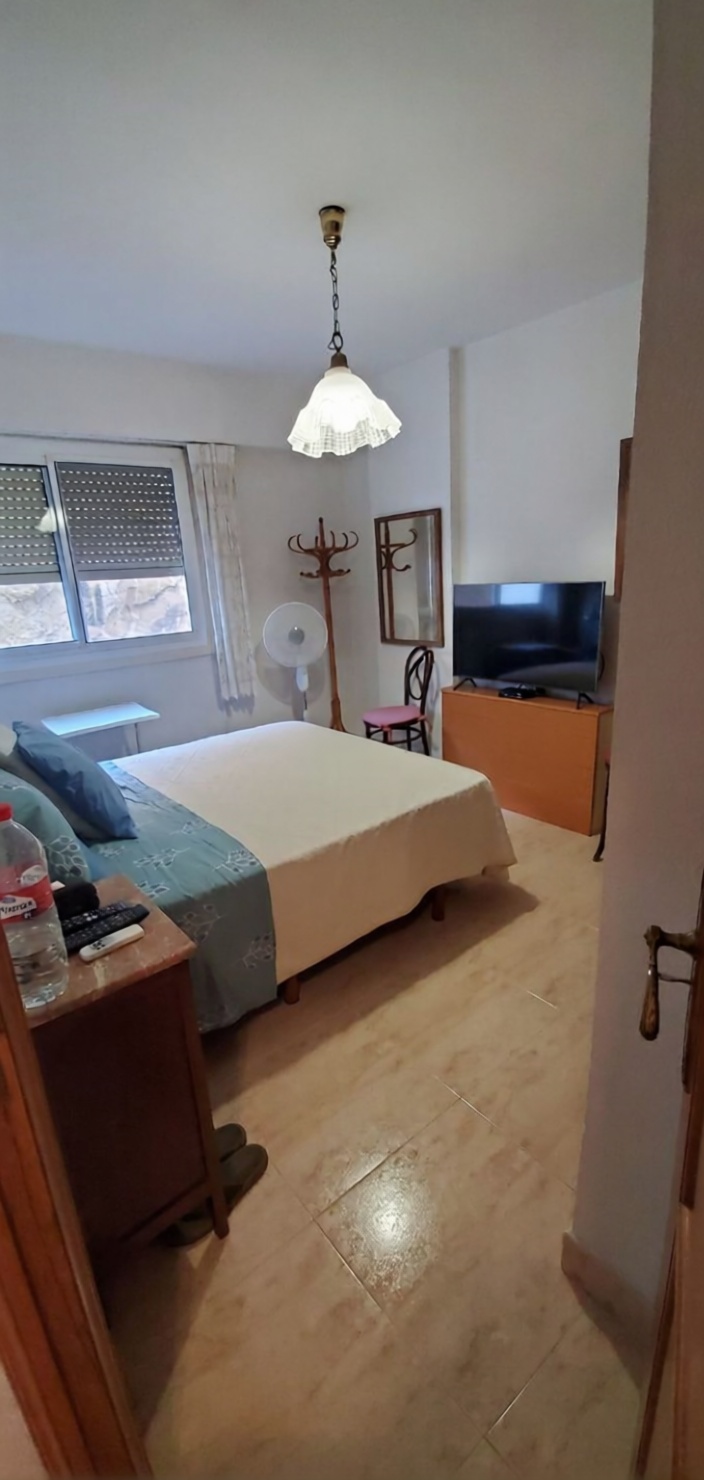 Apartamento em primeira linha de praia em Alicante — Quarto