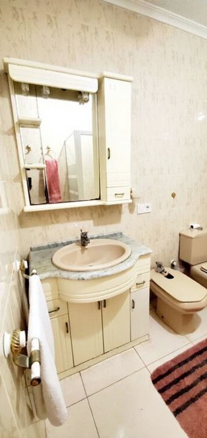 Apartamento em primeira linha de praia em Alicante — Casa banho