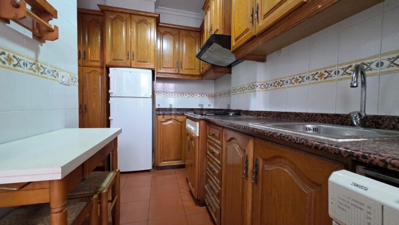 Apartamento em primeira linha de praia em Alicante — Casa banho