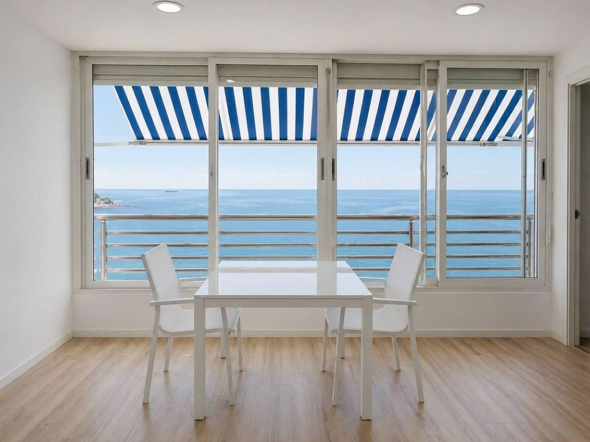 Apartamento em primeira linha de praia em Alicante