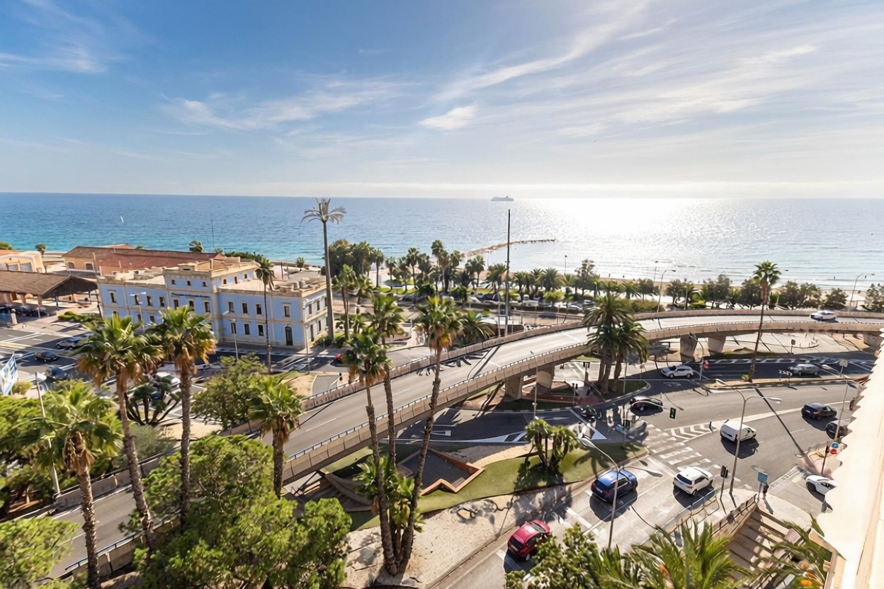 Apartamento em primeira linha de praia em Alicante